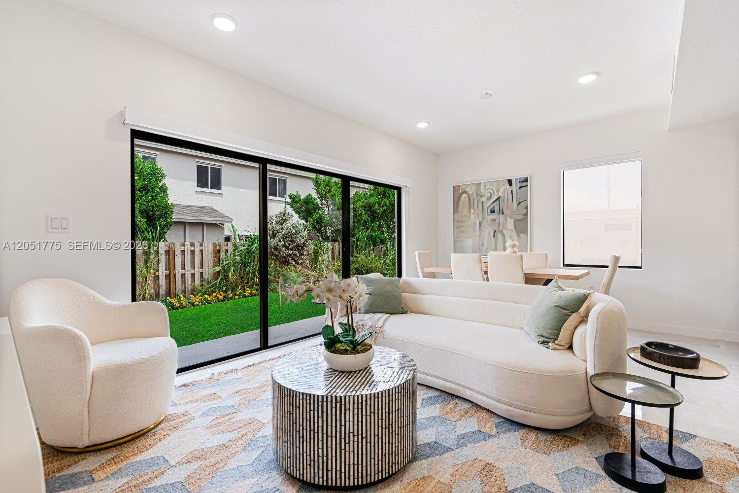 522 NW 14 Court
