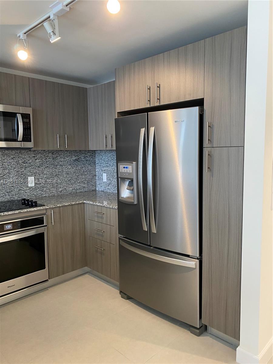 5350 NW 84th Avenue