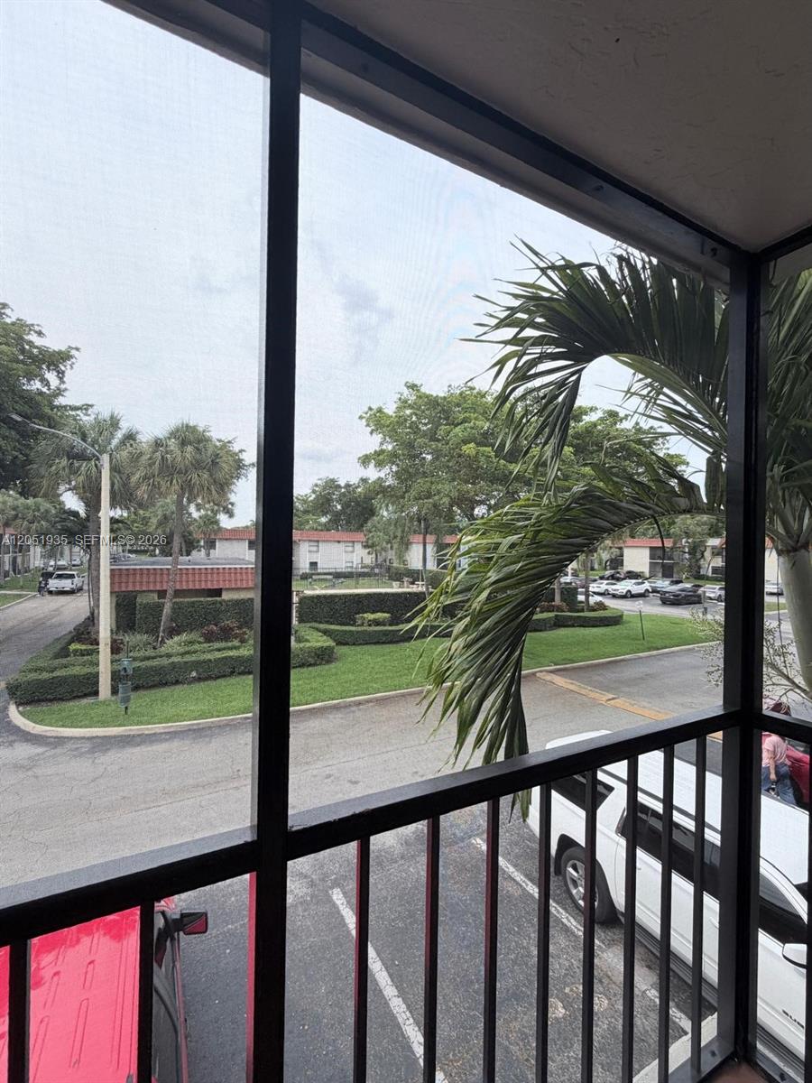 9850 Hammocks Boulevard