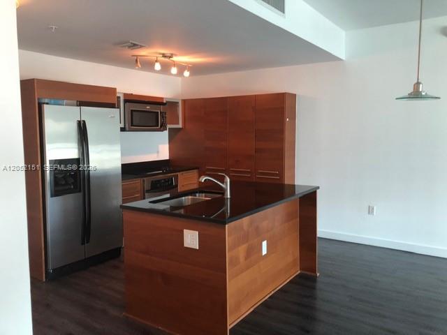 1900 N Bayshore Drive