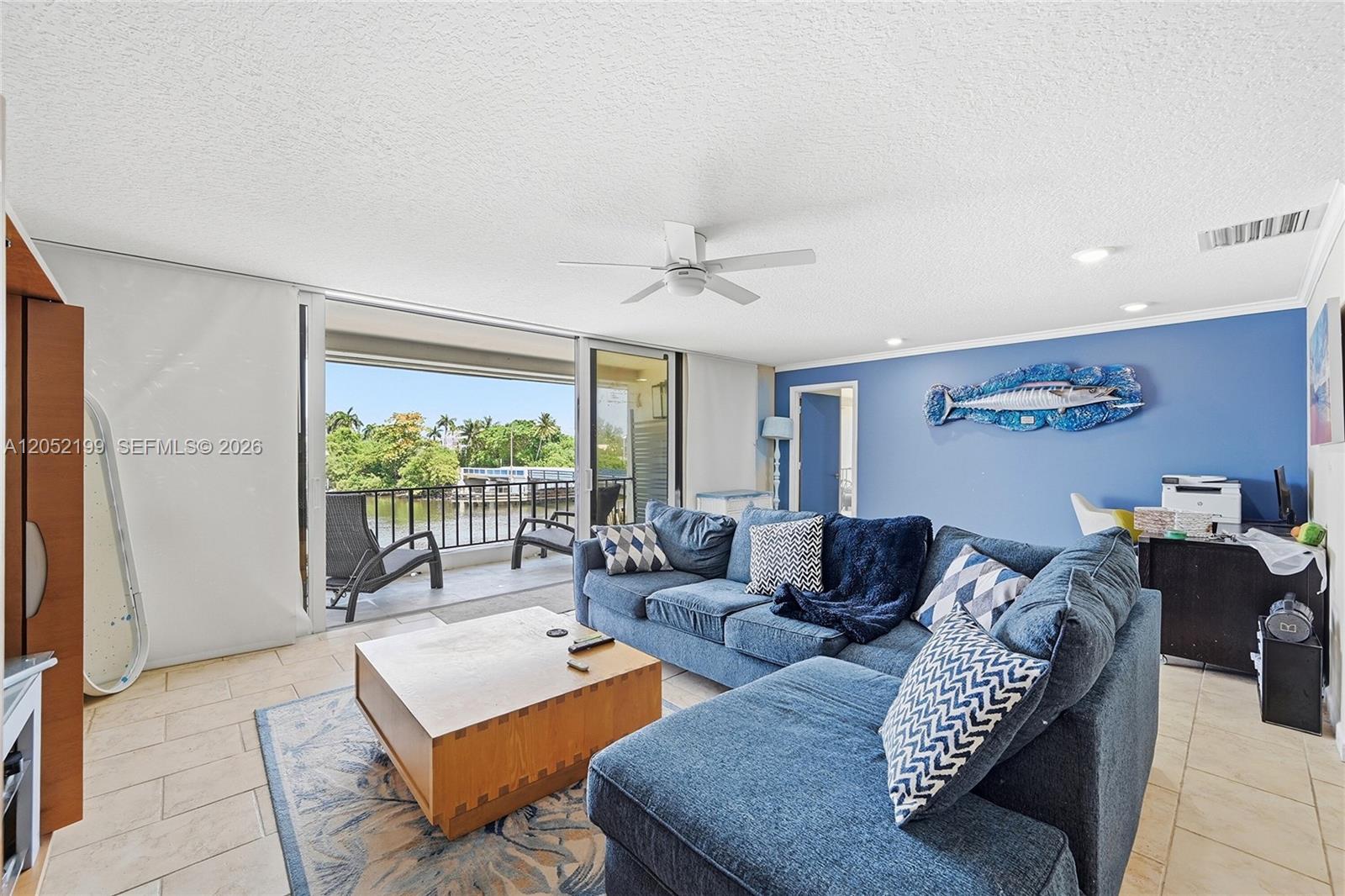 801 Palm Trail