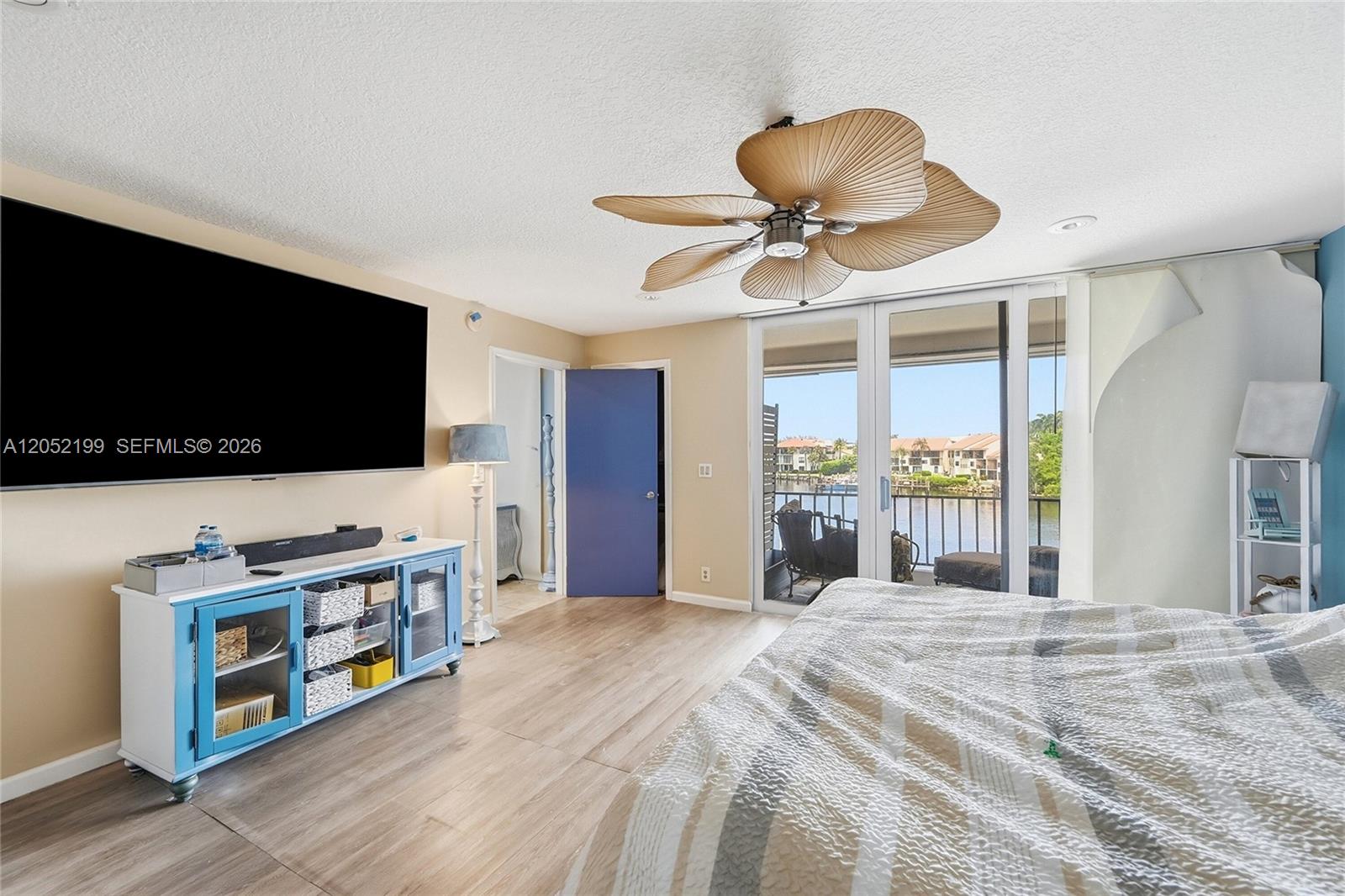 801 Palm Trail