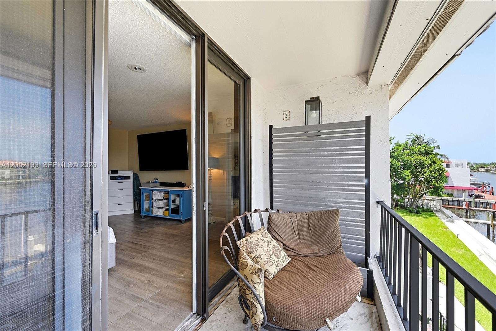 801 Palm Trail