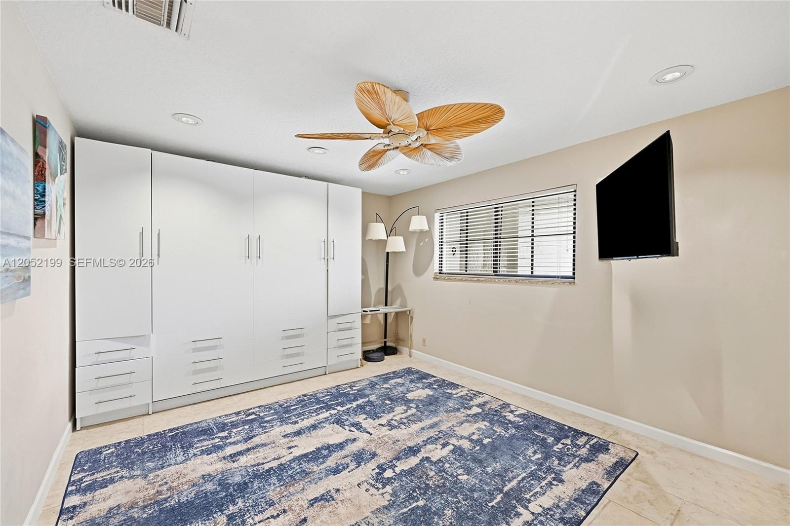 801 Palm Trail