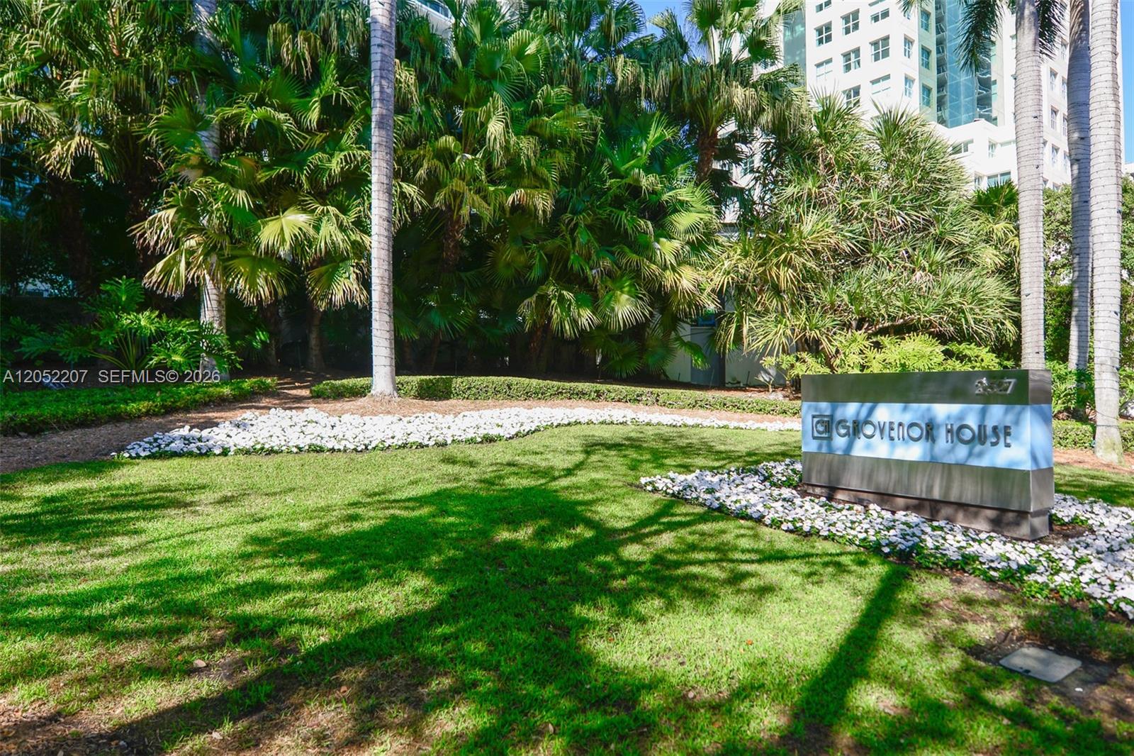 2627 S Bayshore Drive