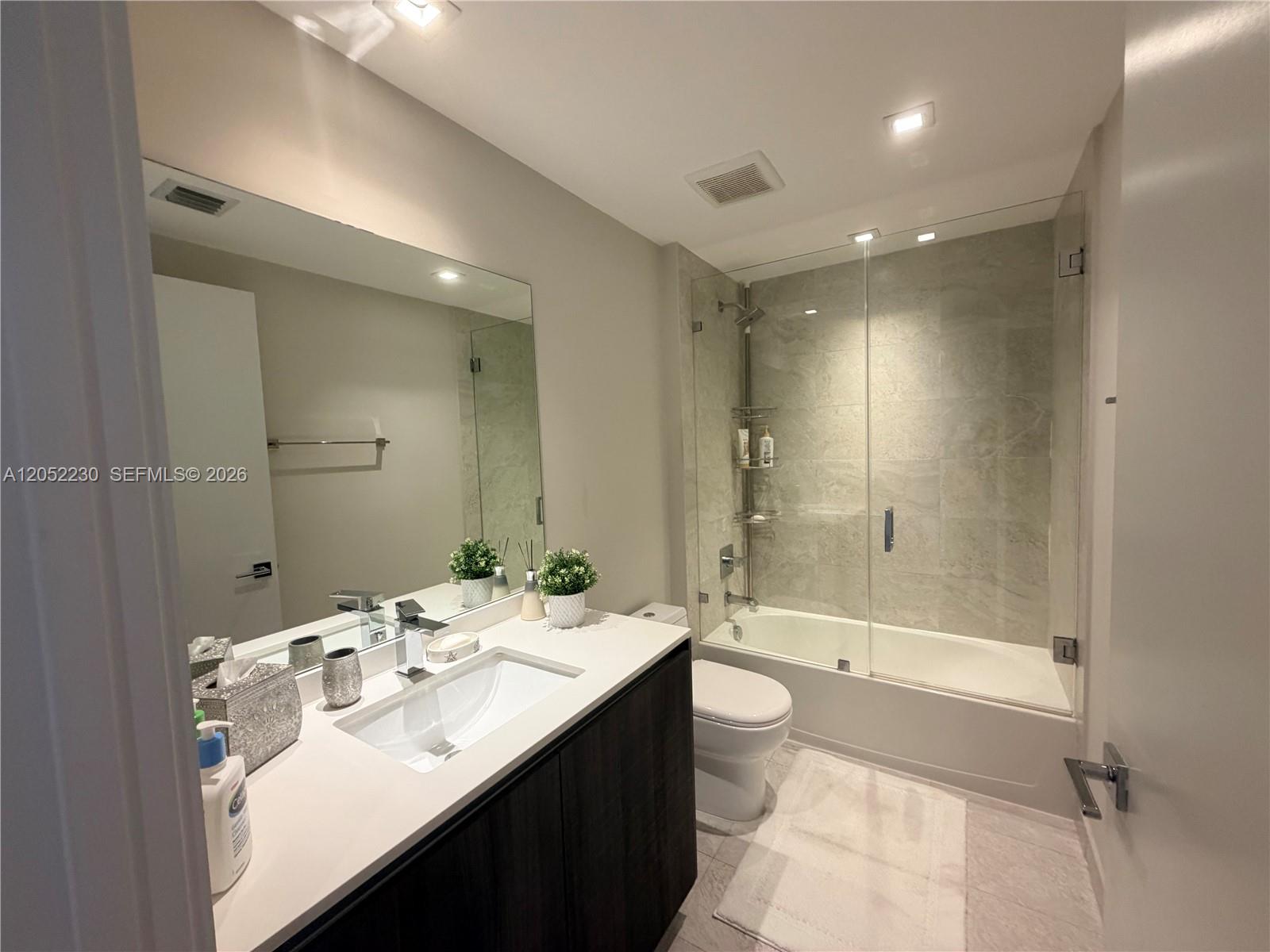 488 NE 18th Street