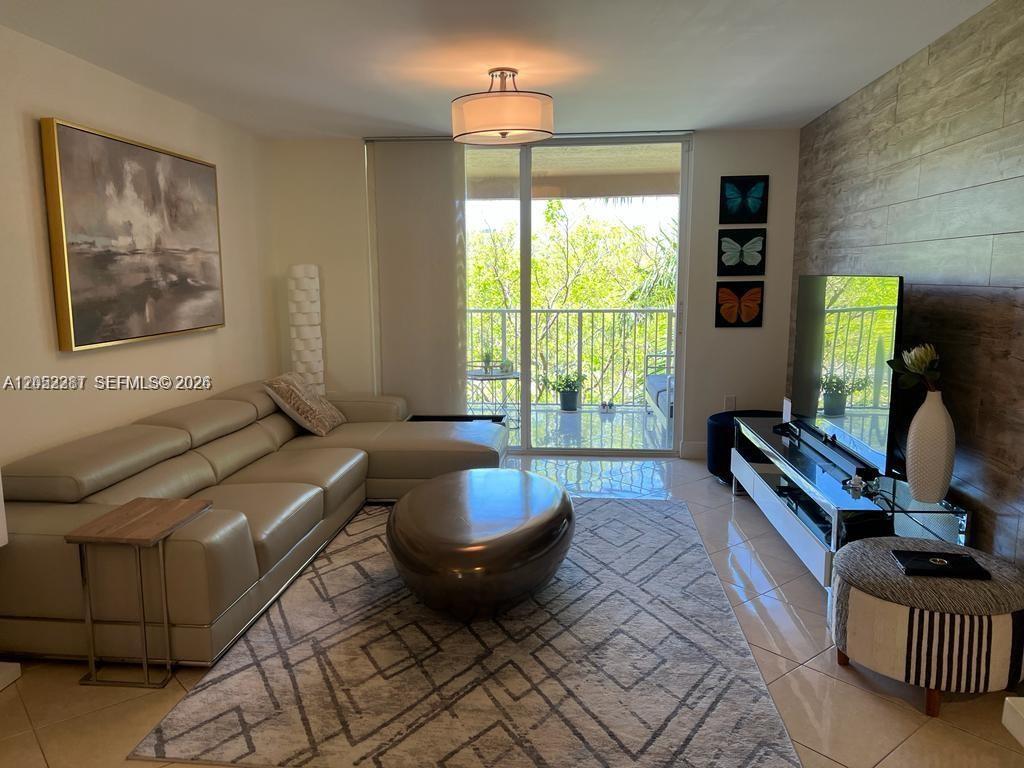 19901 E Country Club Drive