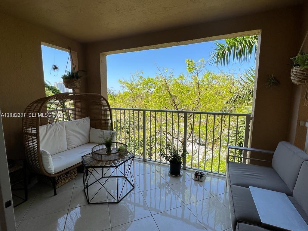 19901 E Country Club Drive
