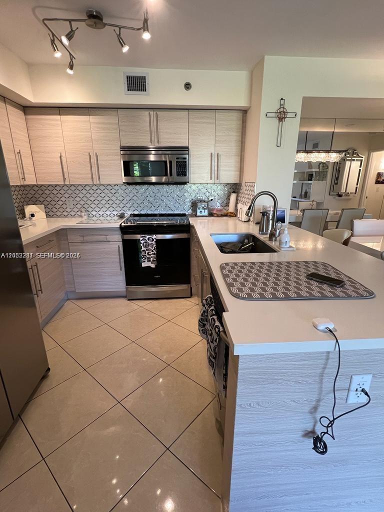 19901 E Country Club Drive
