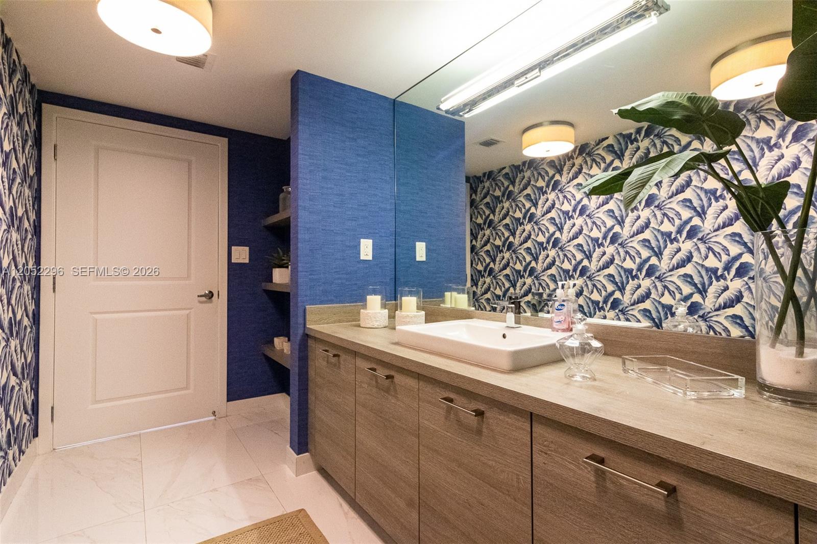 400 Sunny Isles Boulevard
