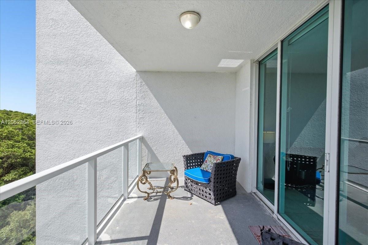 14951 Royal Oaks Lane