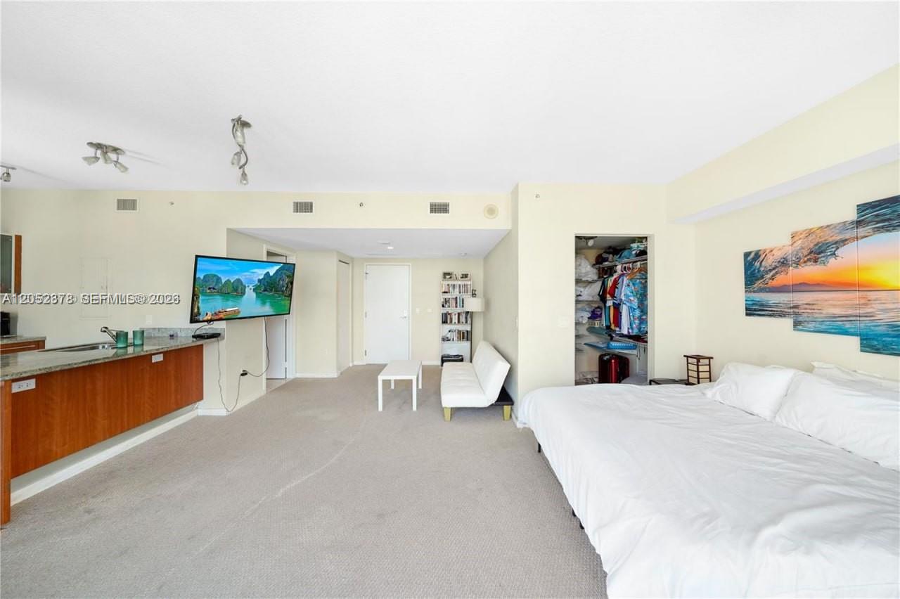 185 SW 7th Street