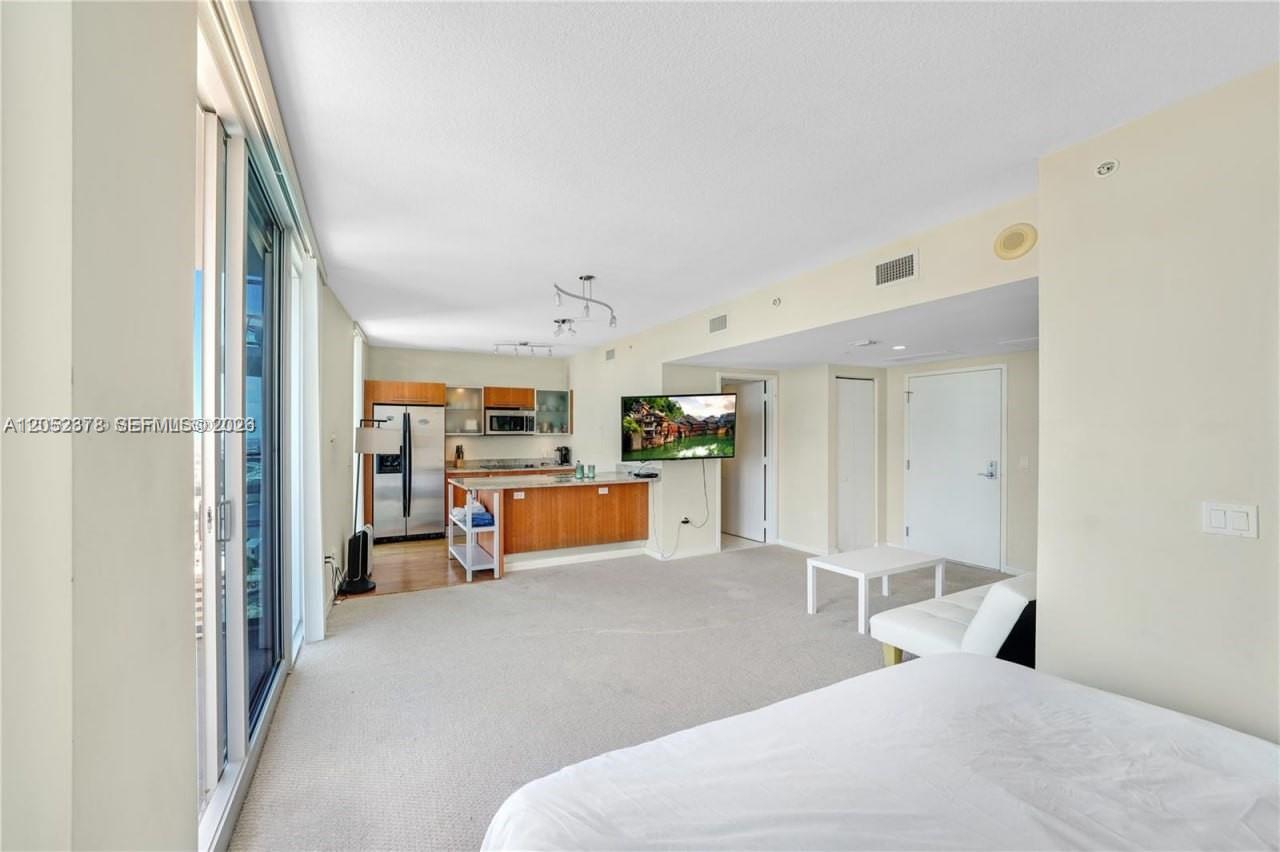185 SW 7th Street