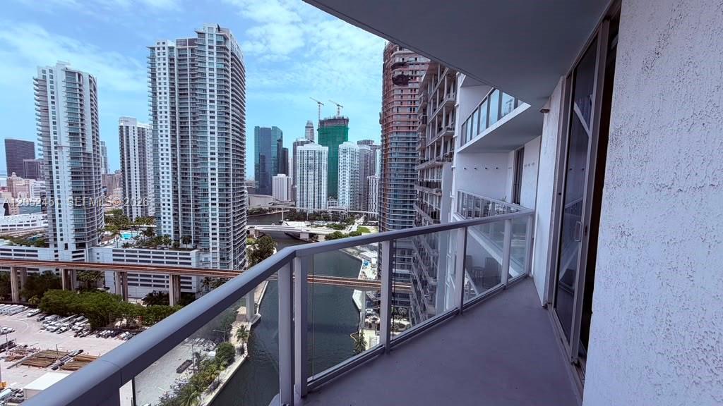 185 SW 7th Street
