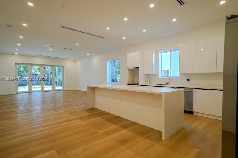 112 NW 24th Court