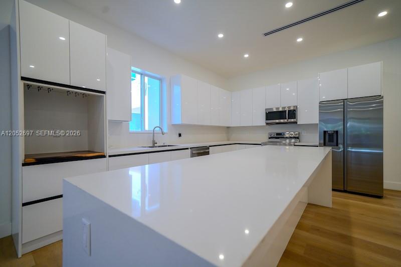 112 NW 24th Court