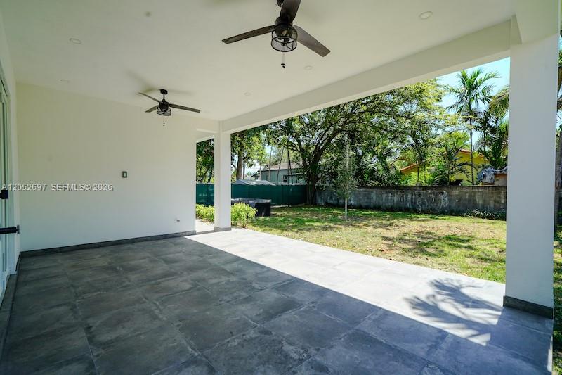 112 NW 24th Court