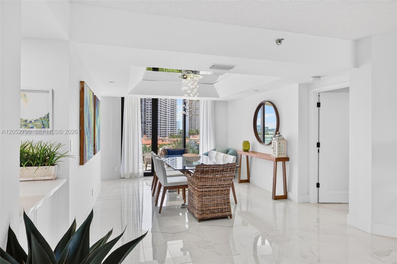 2800 Island Boulevard