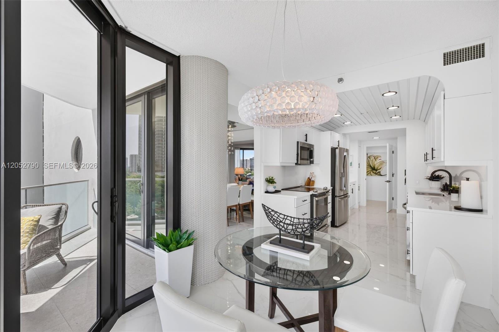2800 Island Boulevard