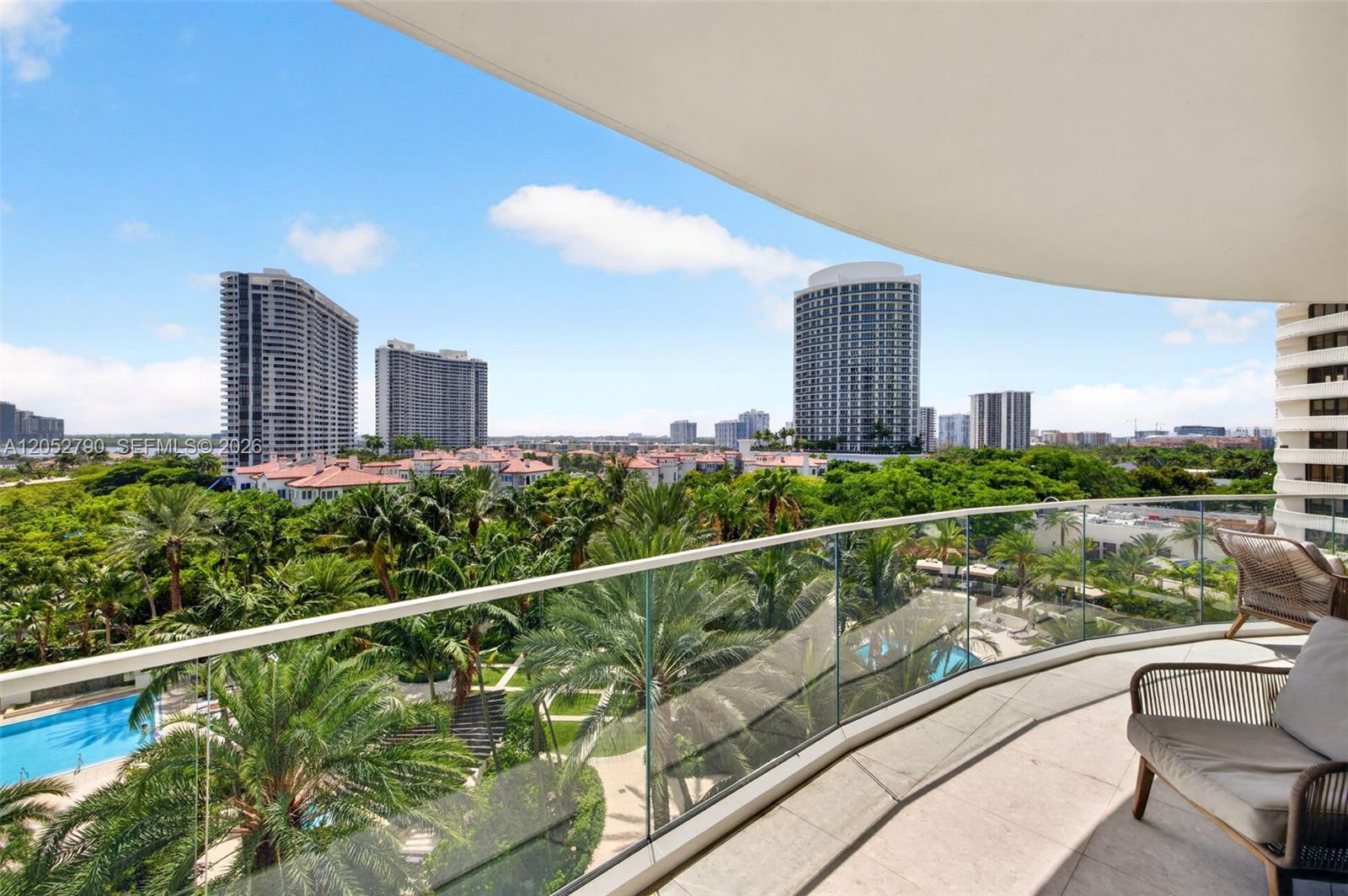 2800 Island Boulevard