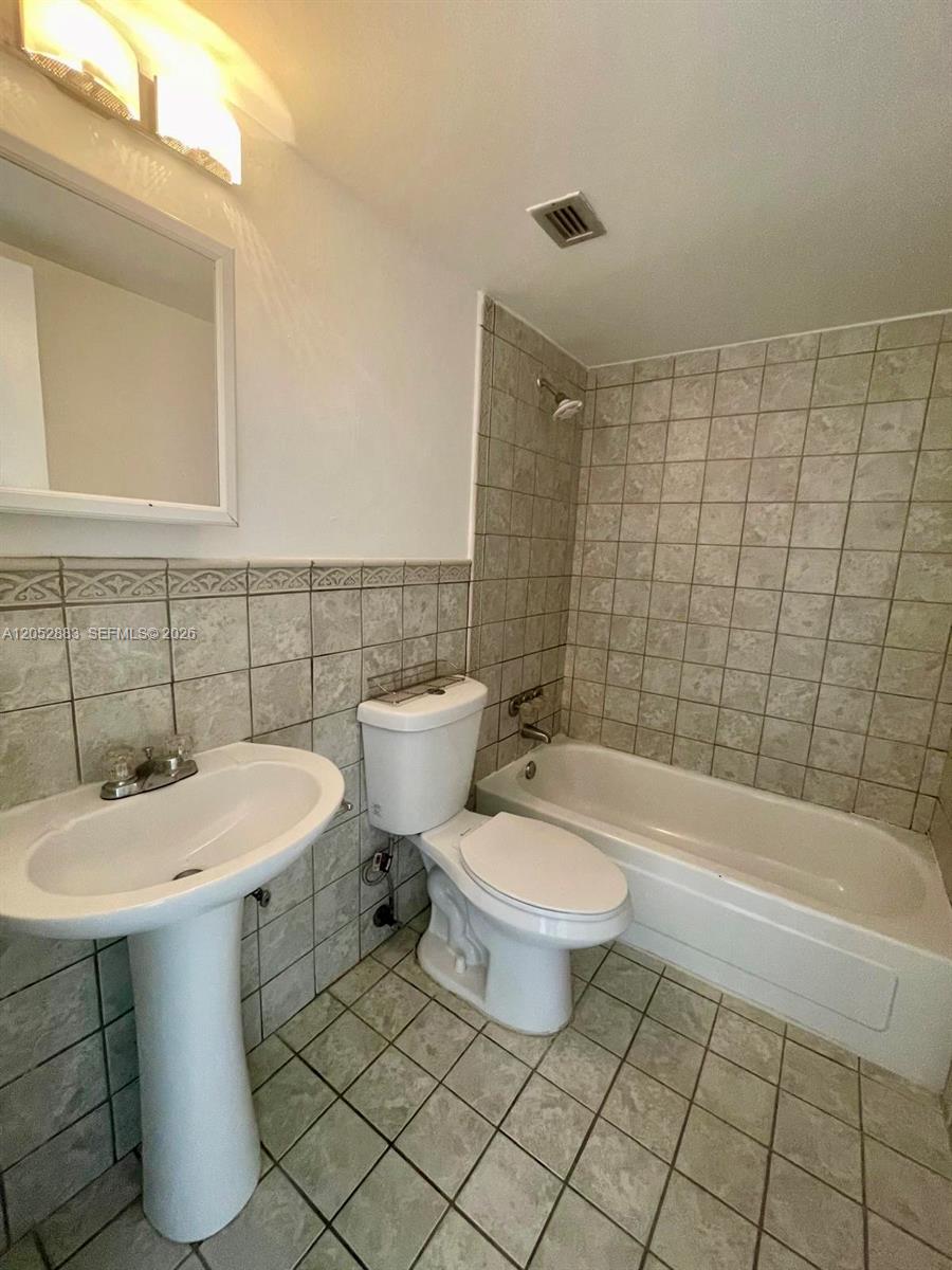 13155 Ixora Court