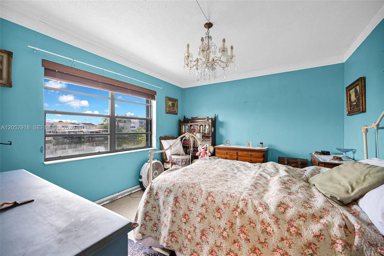 1335 W 68th Street