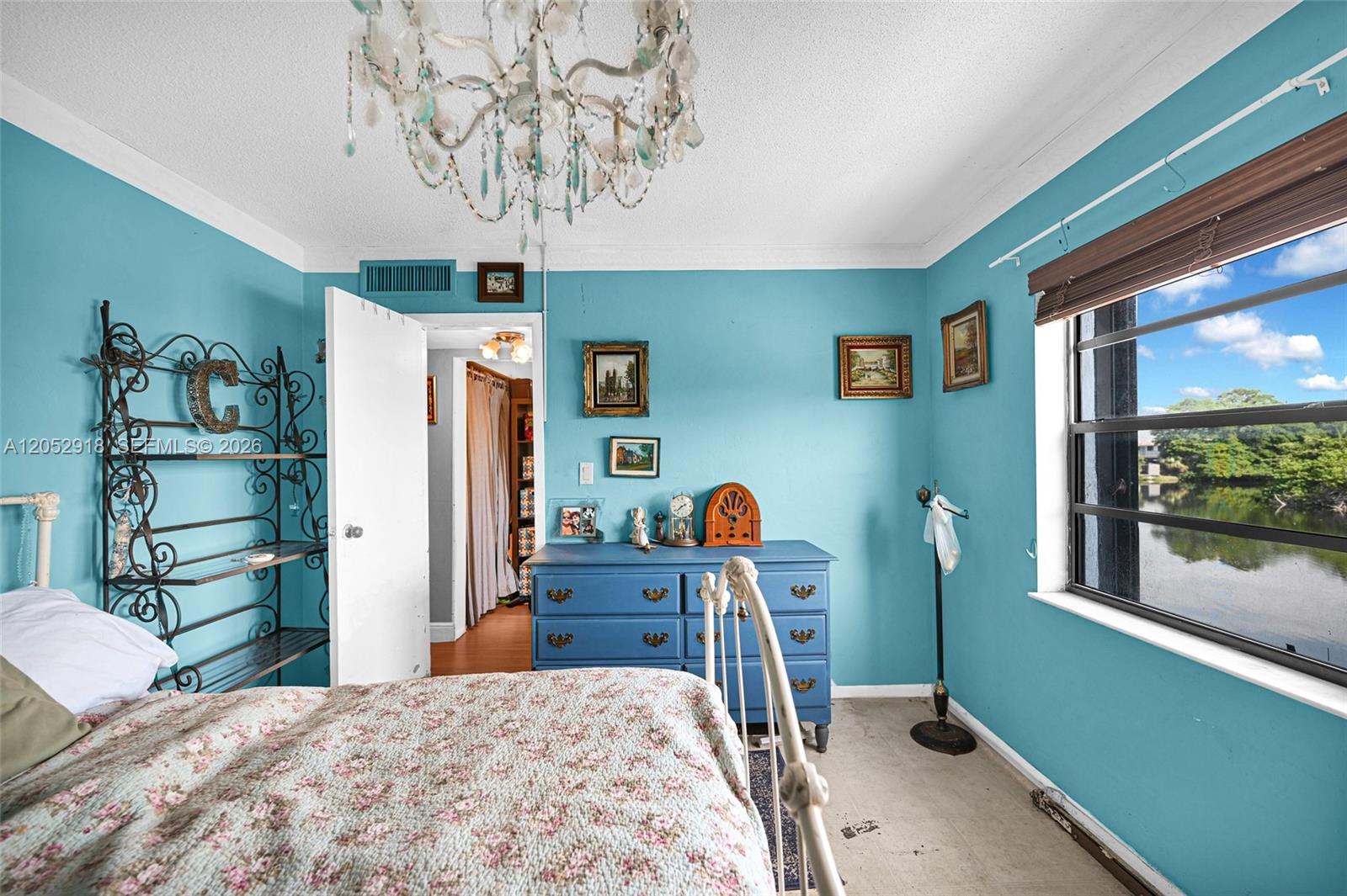 1335 W 68th Street