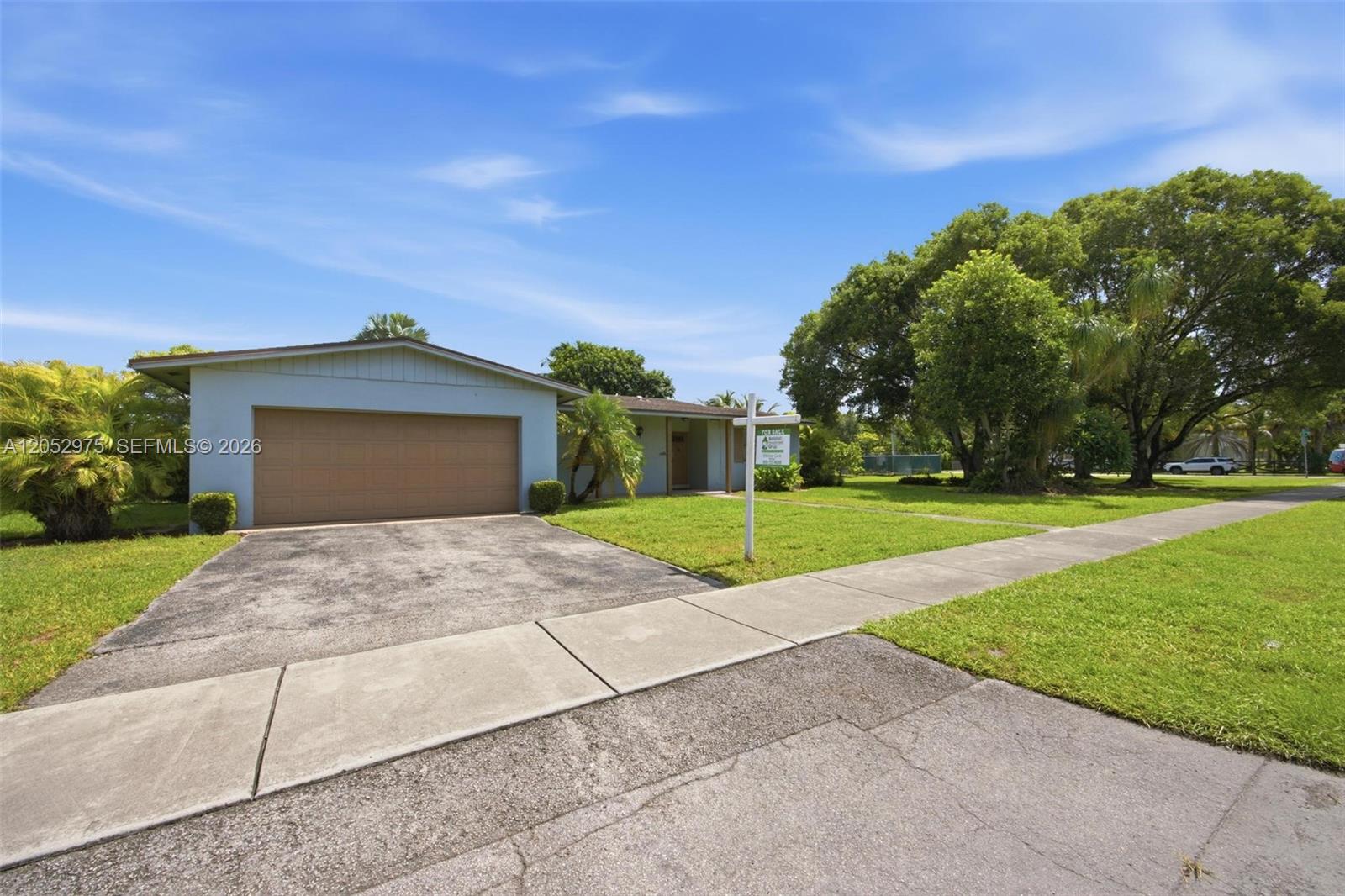 225 NW 15th Street