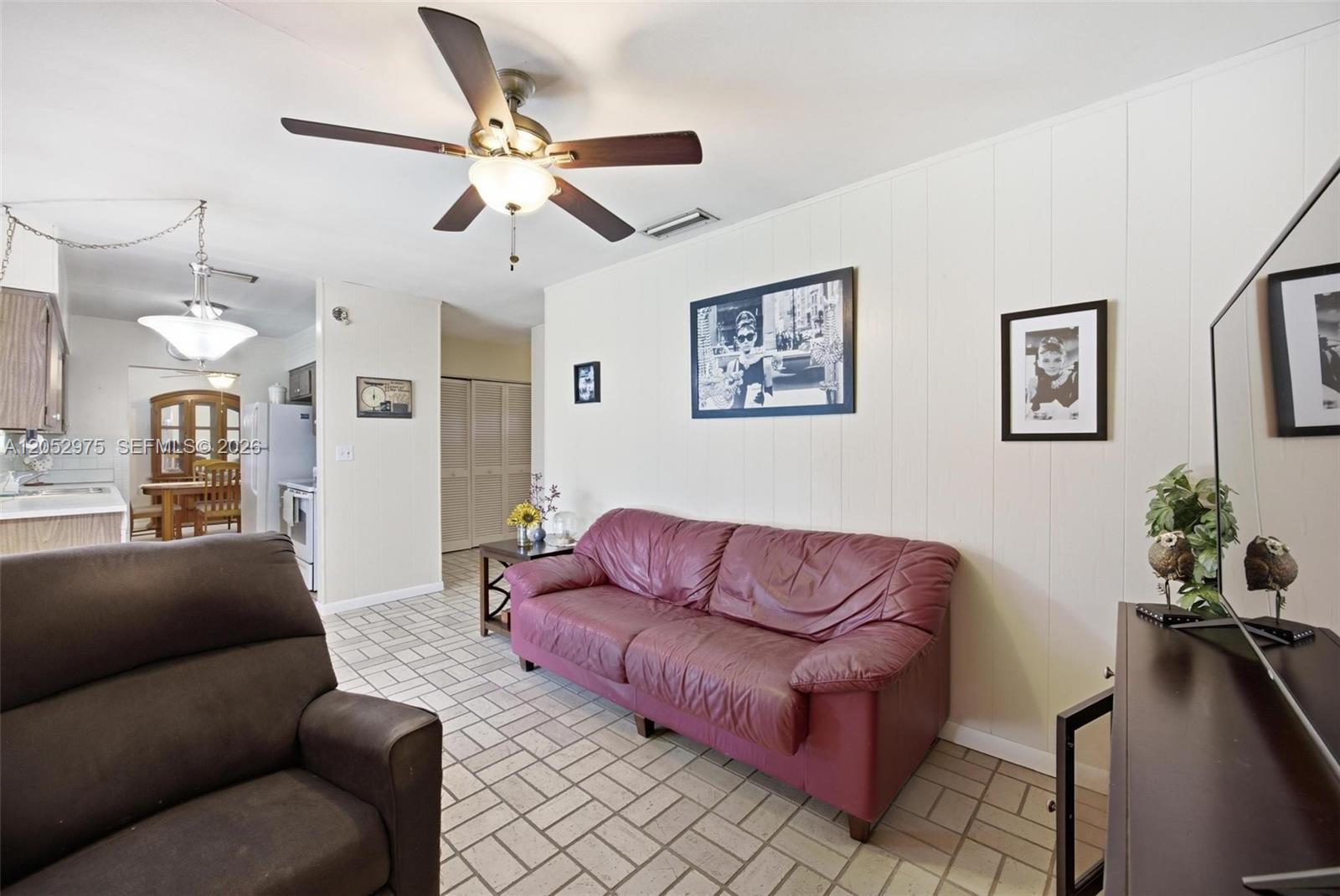 225 NW 15th Street