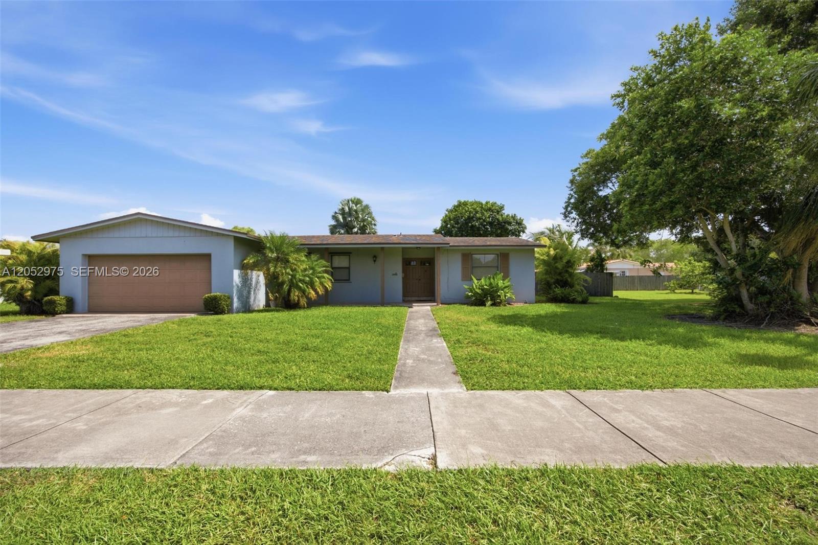 225 NW 15th Street