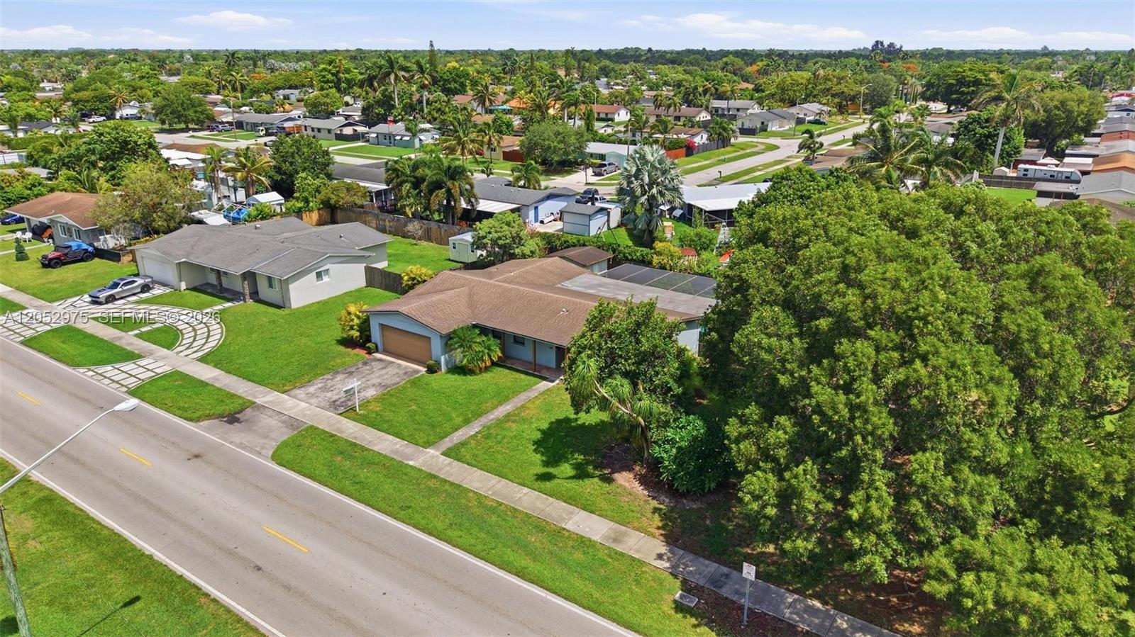 225 NW 15th Street