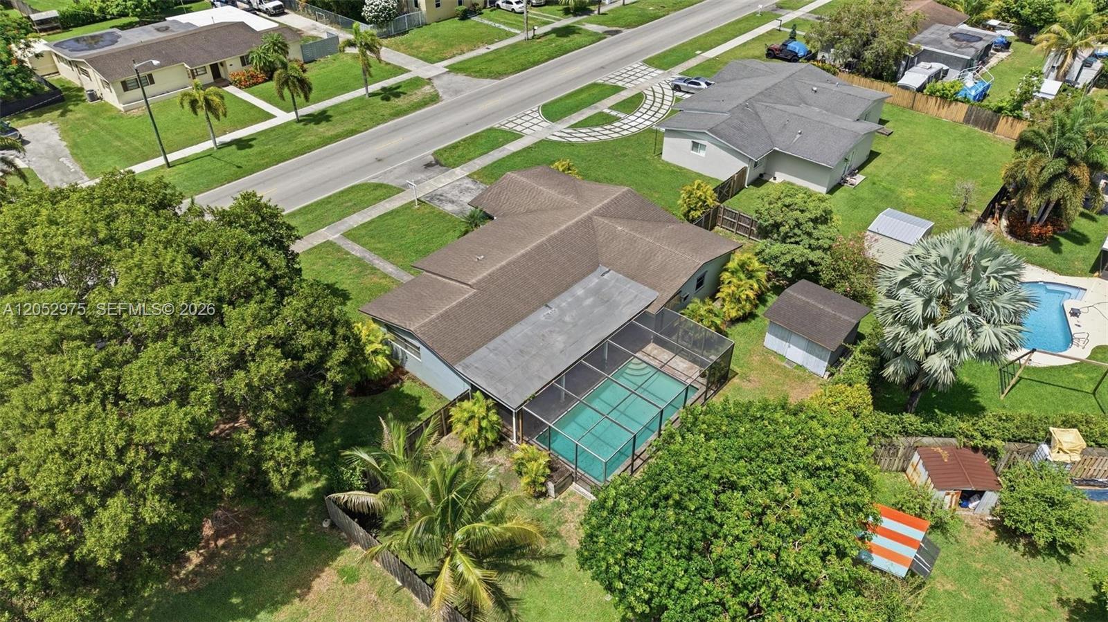225 NW 15th Street