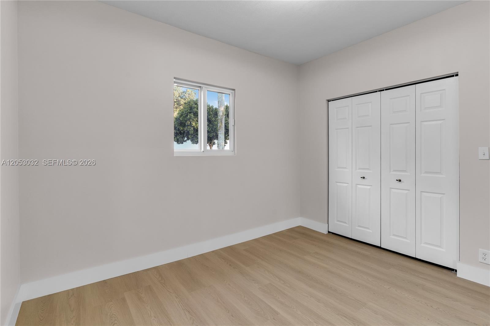 559 NW 2nd Street