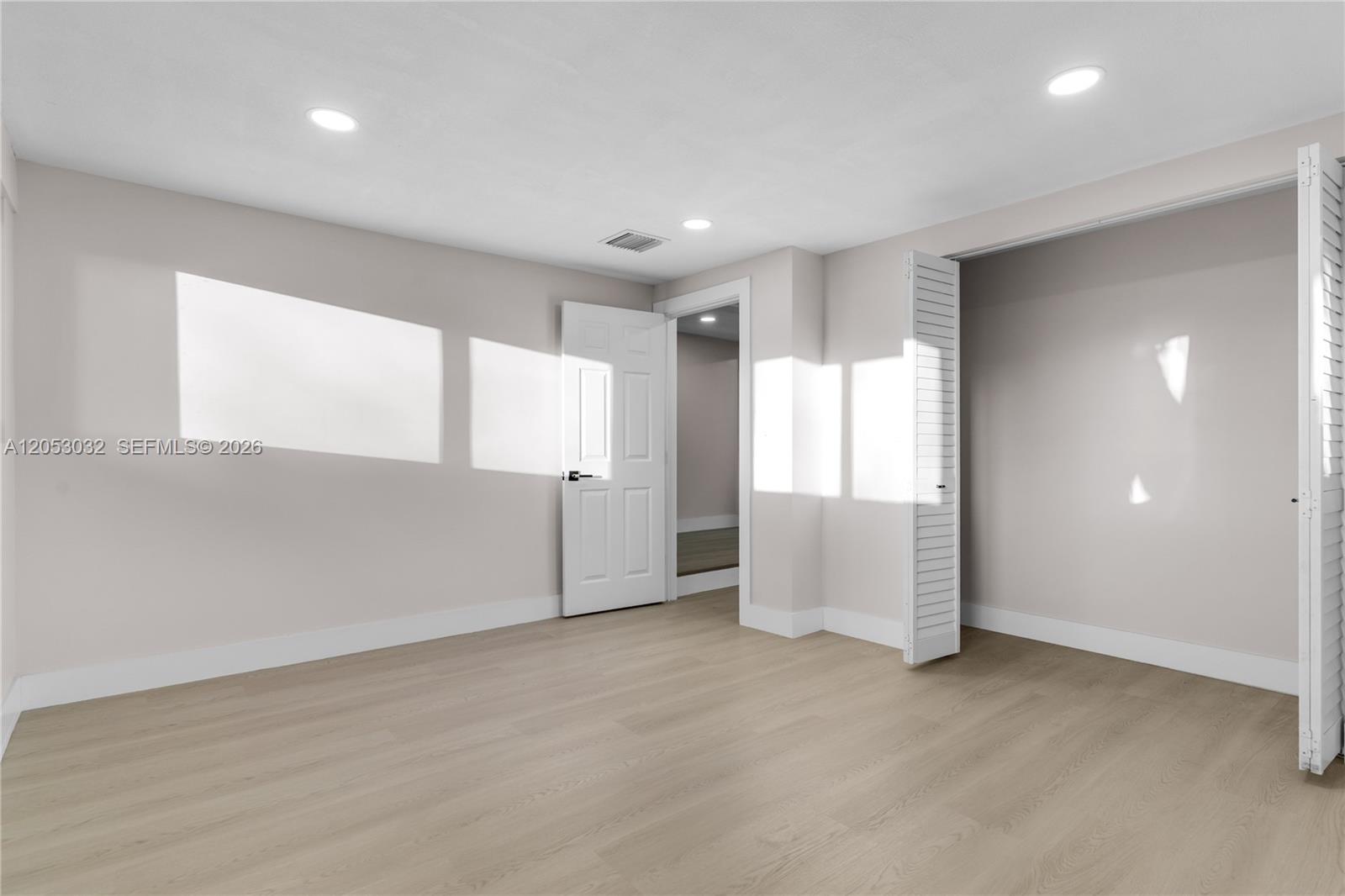 559 NW 2nd Street