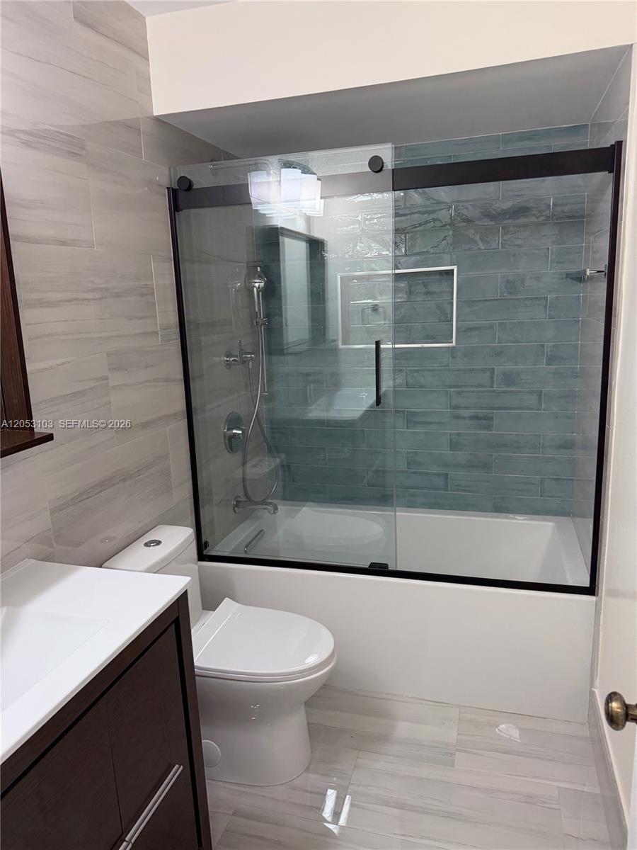 11325 SW 133rd Court gallery image #11