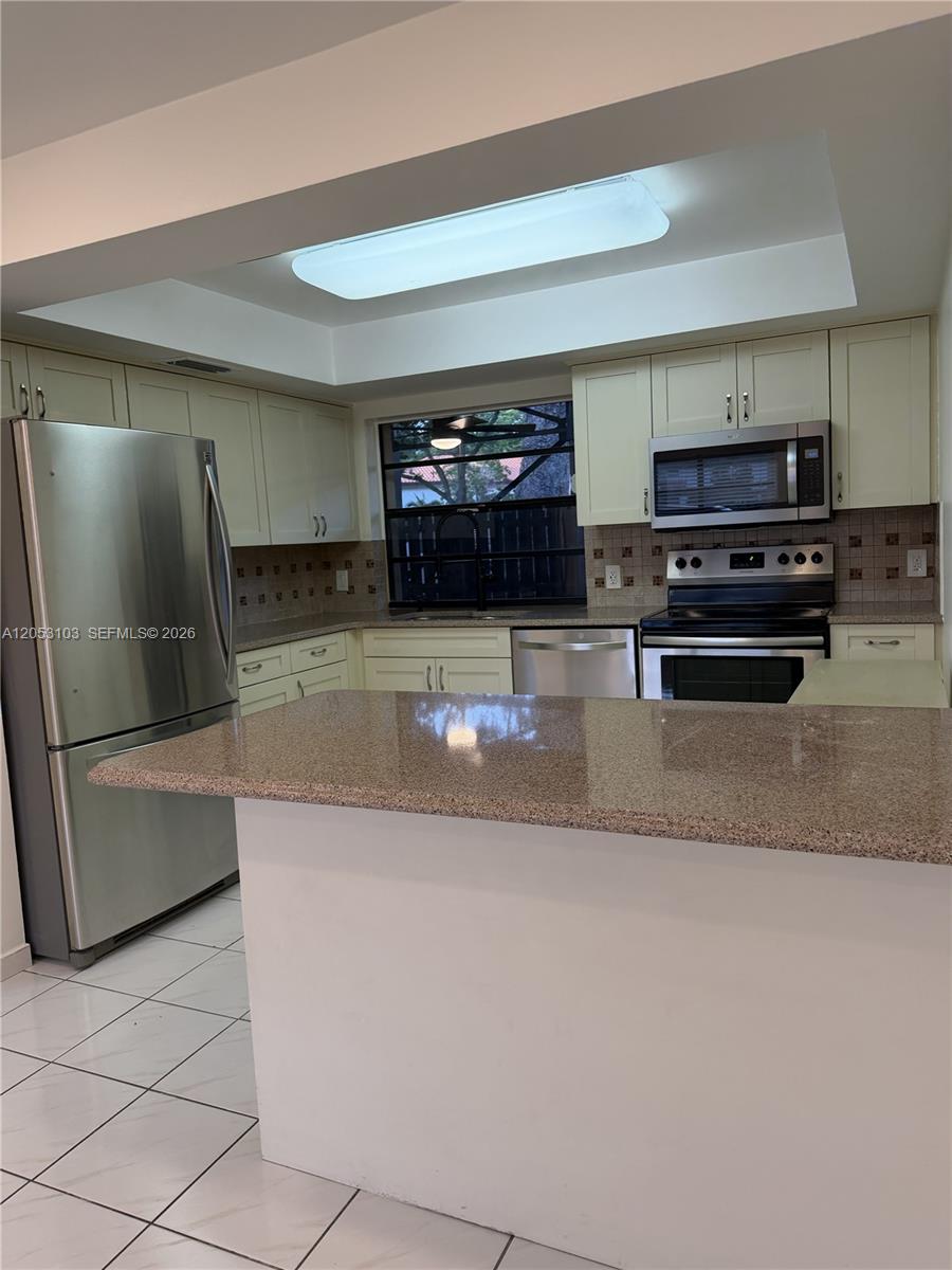 11325 SW 133rd Court gallery image #26