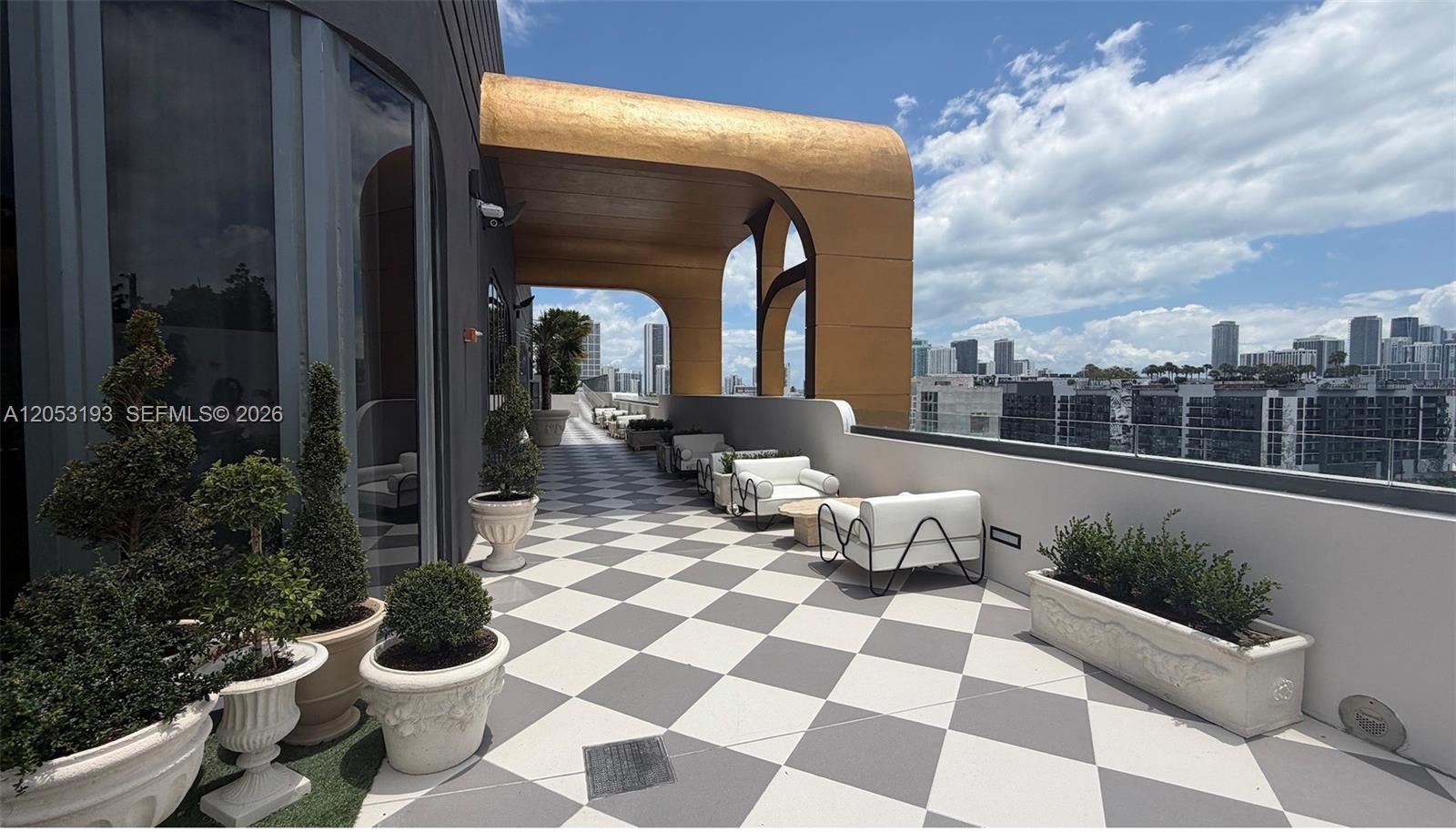 2700 NW 2nd Avenue