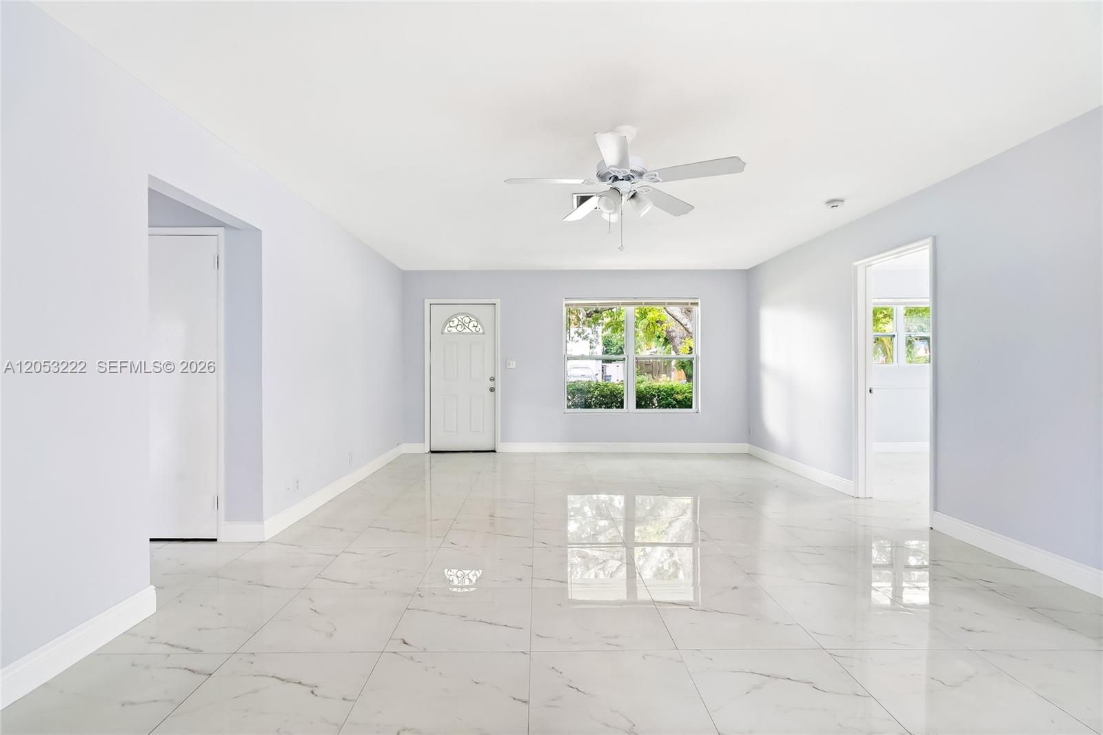 1427 Crest Drive