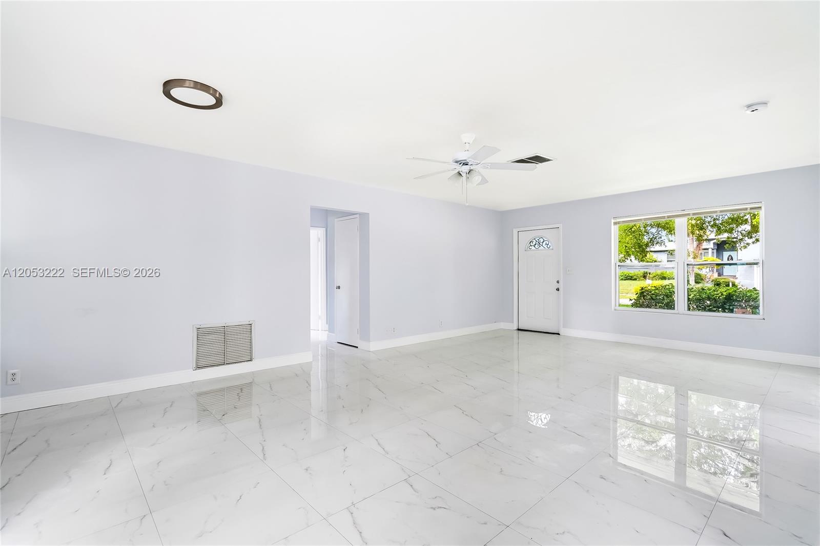 1427 Crest Drive