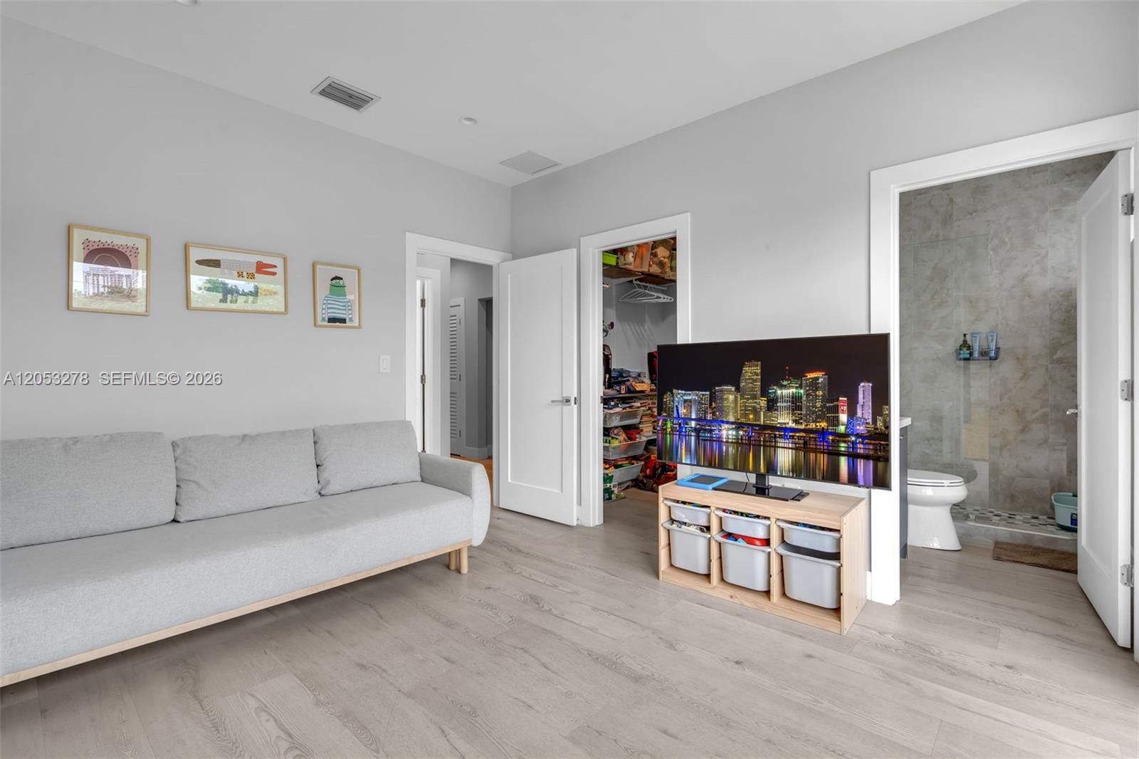 3769 SW 27th Lane