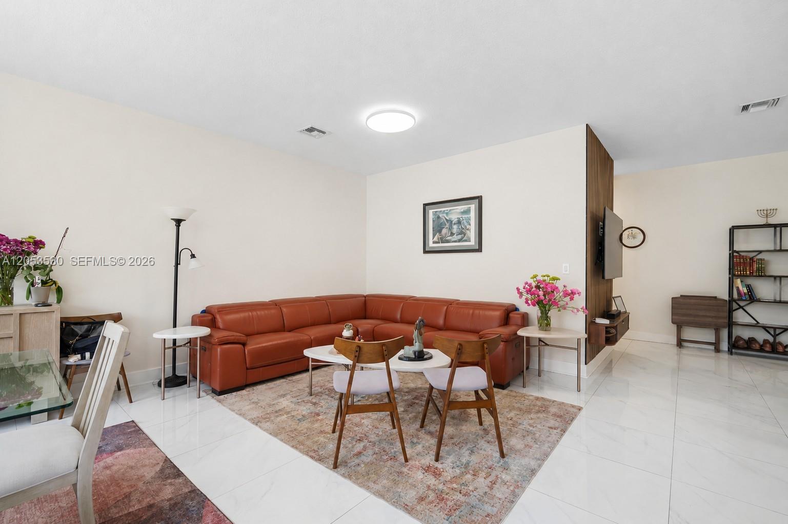 918 NE 191st Street