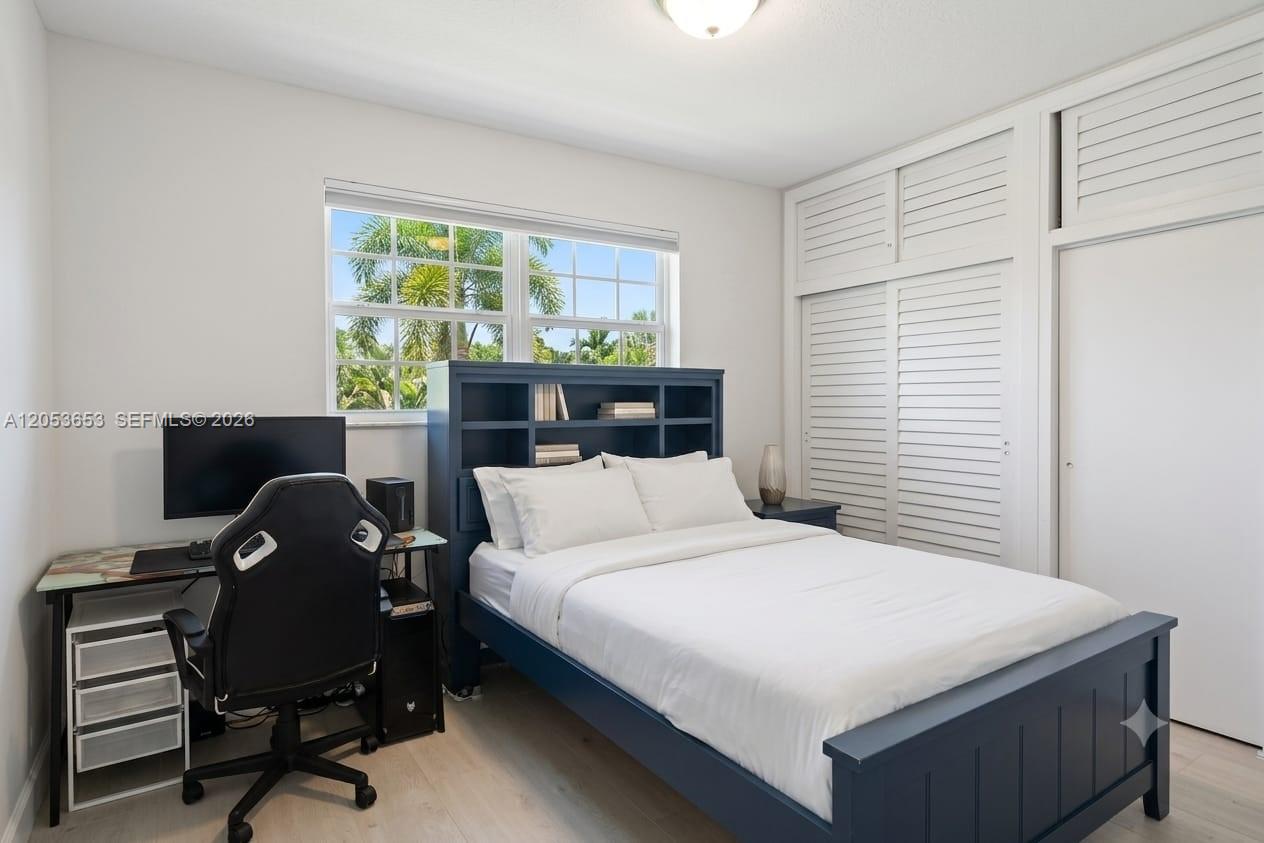 351 NW 206th Terrace