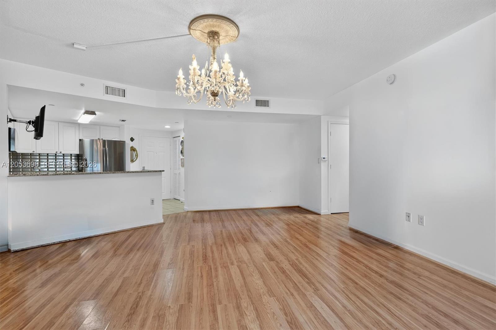 19501 W Country Club Drive