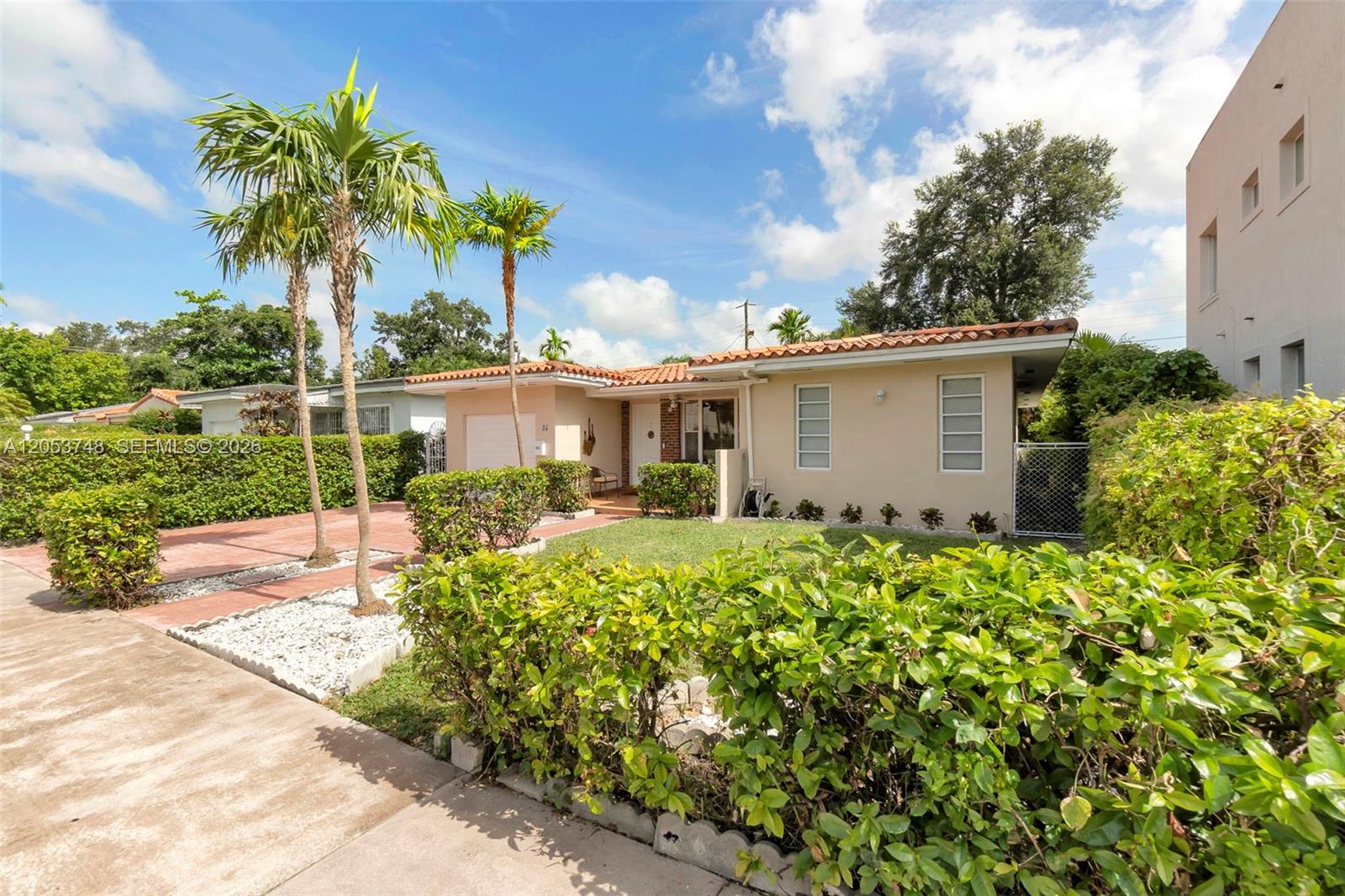 35 Oviedo Avenue