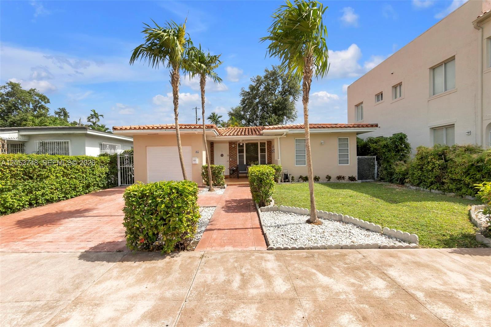 35 Oviedo Avenue