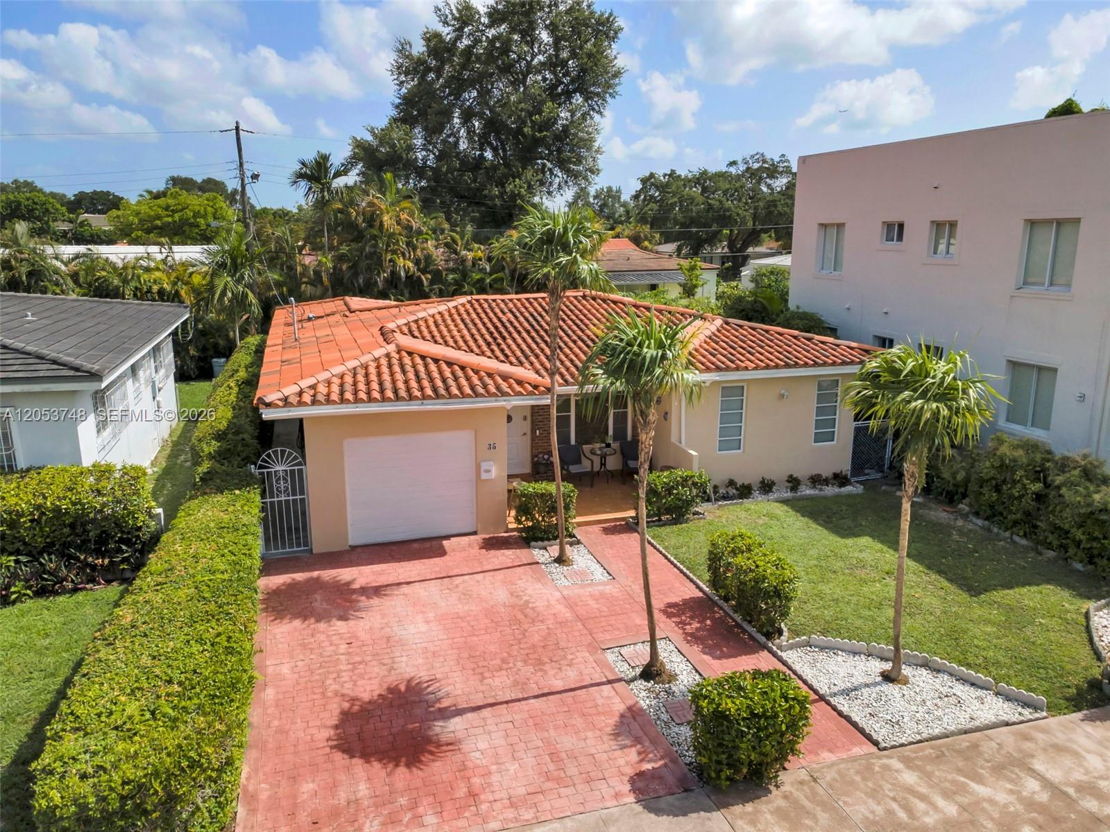 35 Oviedo Avenue