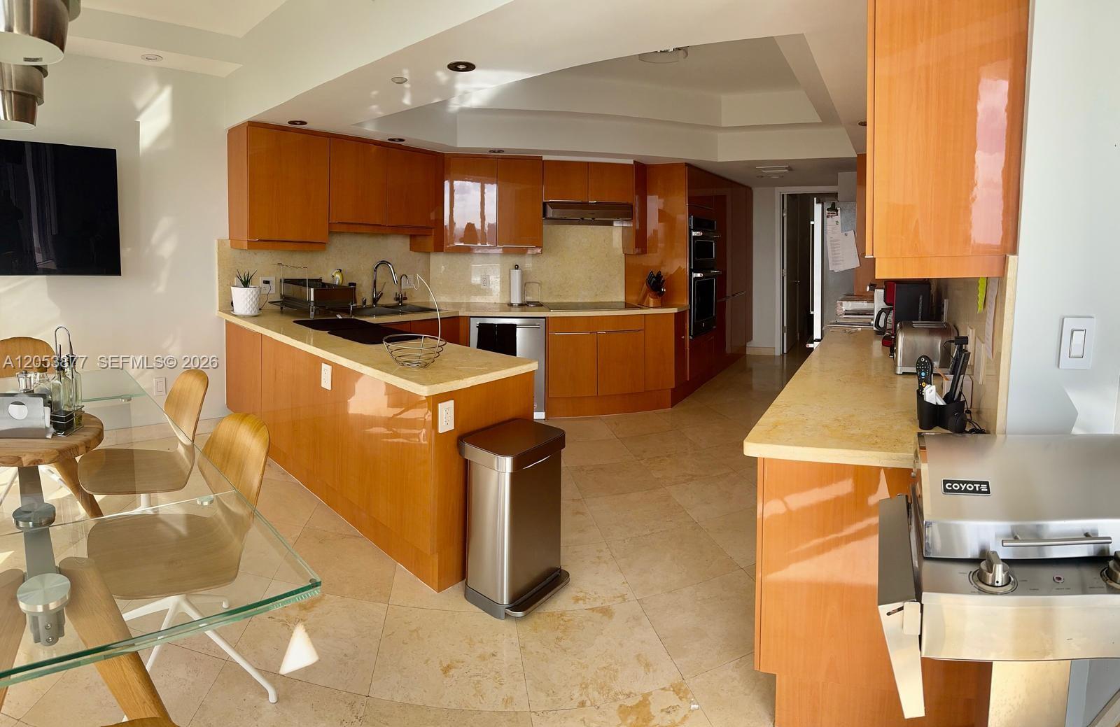 7000 Island Boulevard