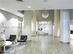 1750 N Bayshore Drive