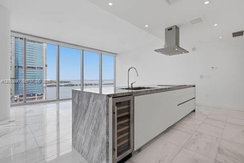 700 NE 26th Terrace