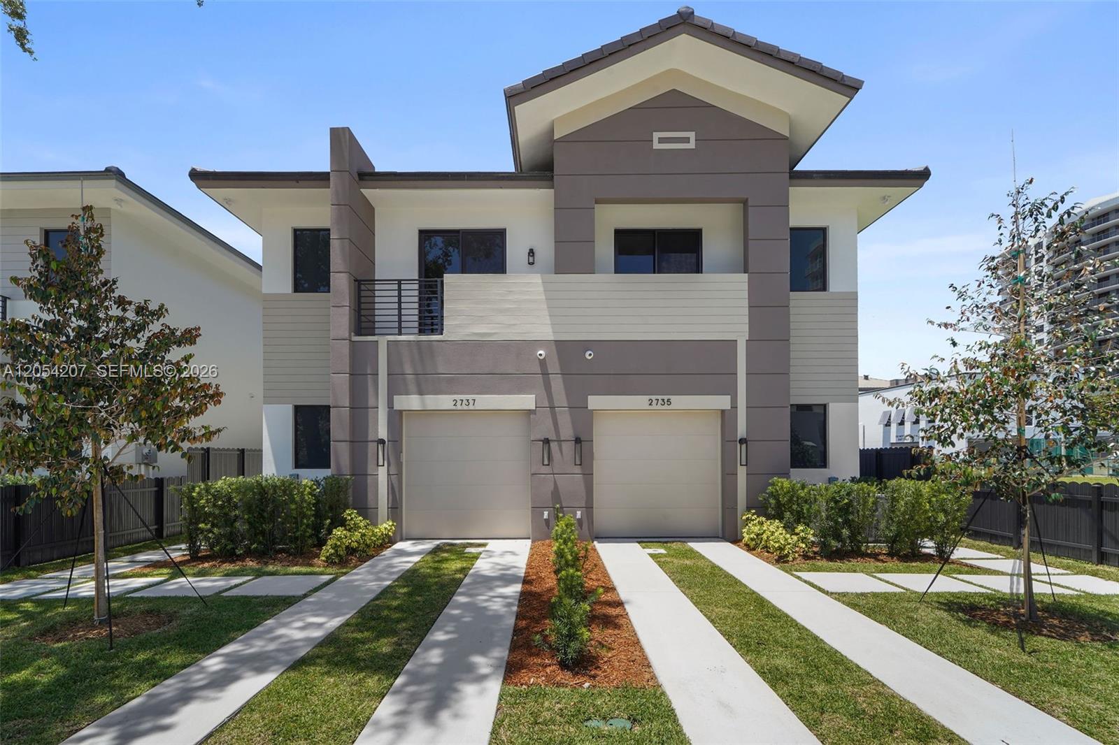 2735 SW 23rd Terrace